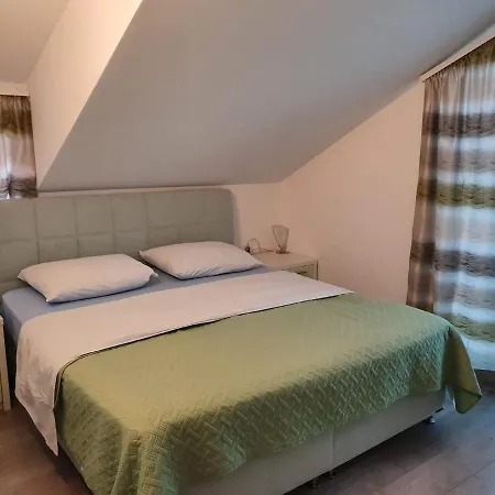 Kocak Apartment Blace