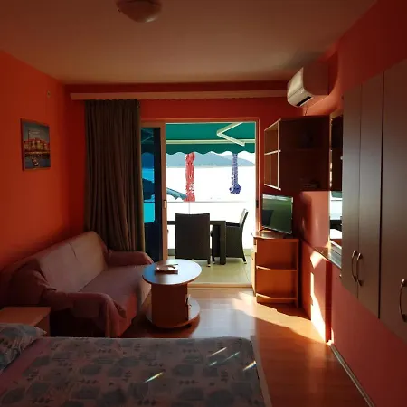 Kocak Apartment Blace