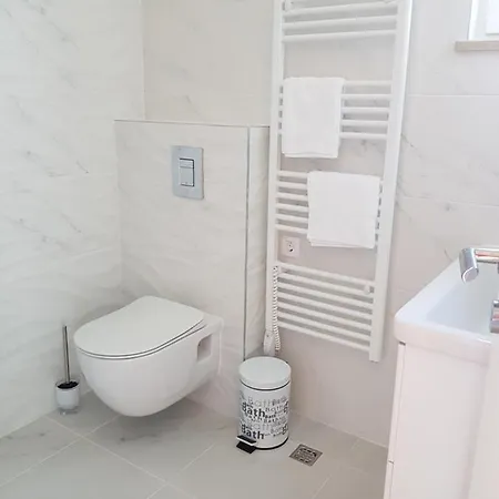 Kocak Apartment Blace